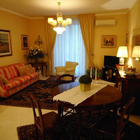 Adalgisa House Apartment คาตาเนีย ภายนอก รูปภาพ